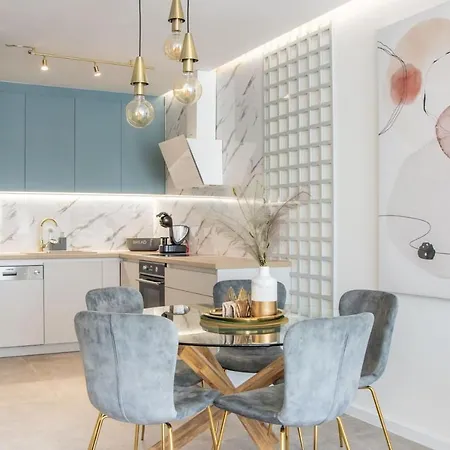 Apartment Ladan *